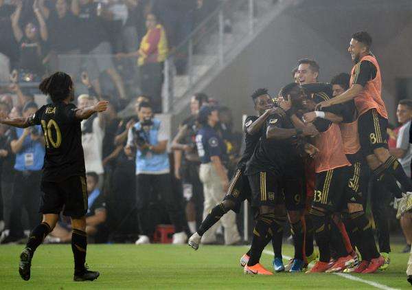 فرحة لاعبي لوس أنجلوس إف سي