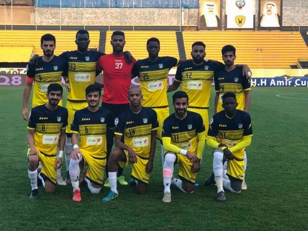 لاعبو الساحل