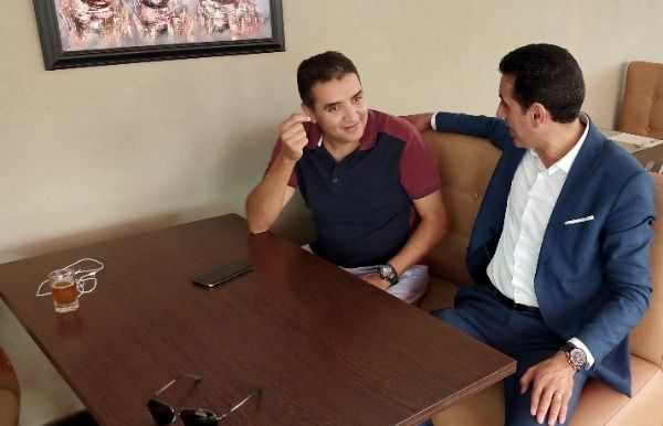 المقتريض مع مراسل كووورة