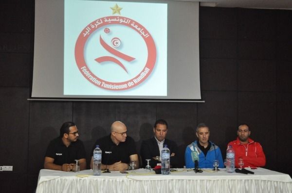 من المؤتمر الصحفي 