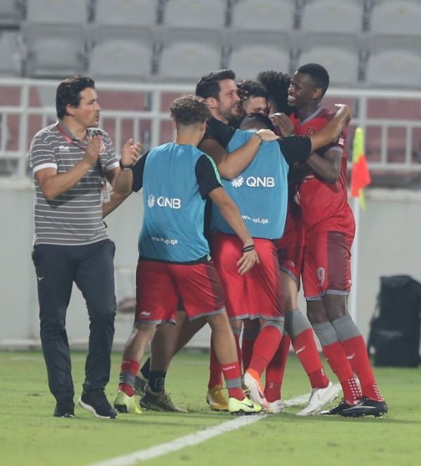 لاعبو الدحيل