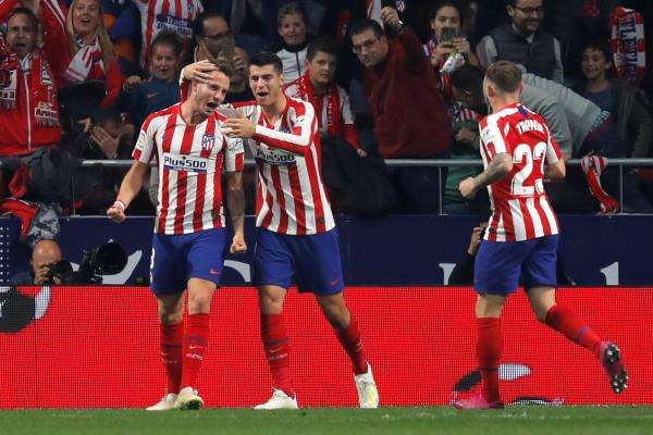 ساؤول مع لاعبي الأتلتي