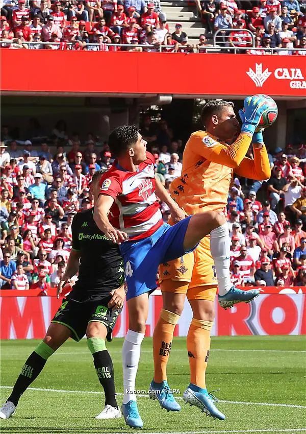 ?i=epa%2fsoccer%2f2019-10%2f2019-10-27%2f2019-10-27-07953753_epa