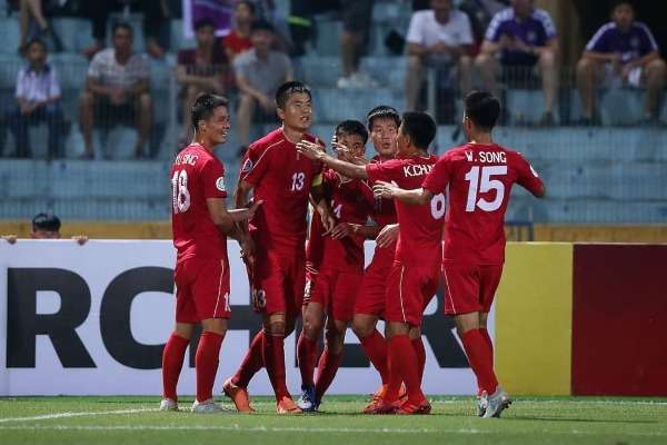 لاعبو 25 أبريل 