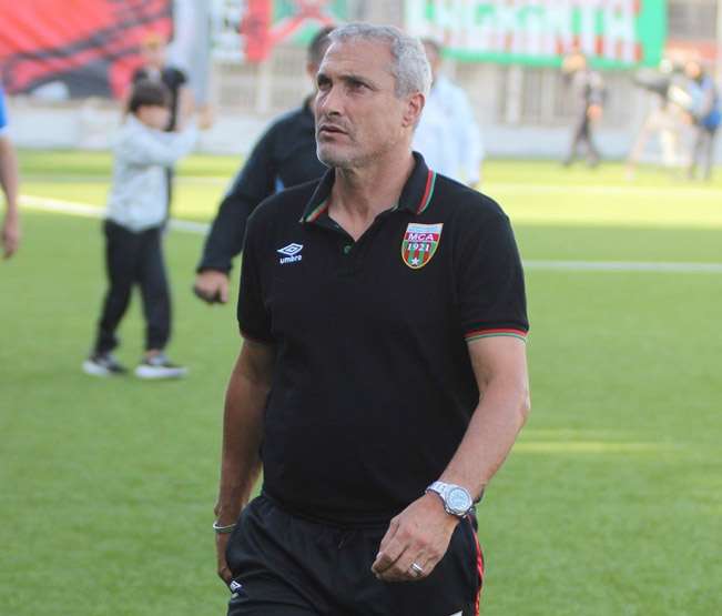 بيرنارد كازوني