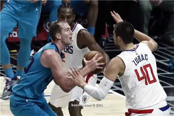 ?i=epa%2fbasketball%2f2019-10%2f2019-10-29-07957371_epa
