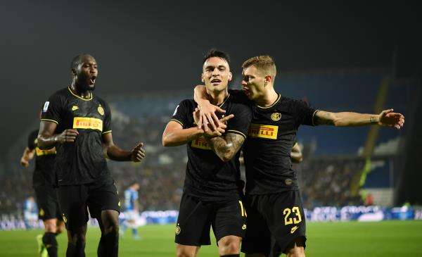 فرحة لاعبي انتر ميلان