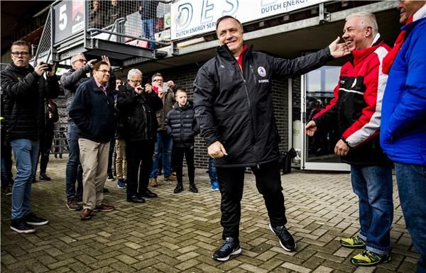 ديك أدفوكات