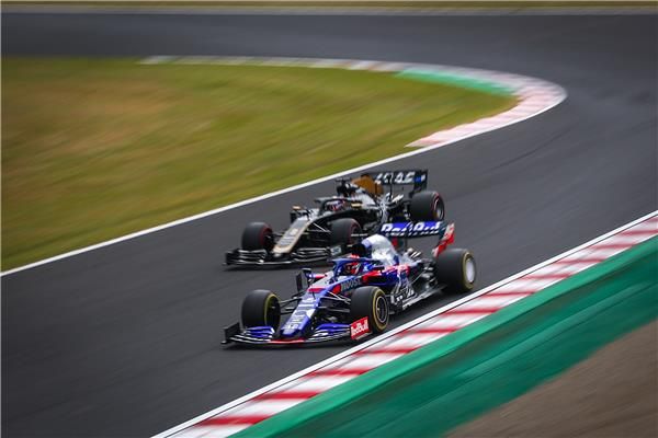 من أحد السباقات