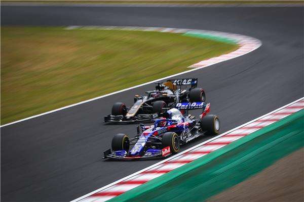 من أحد السباقات