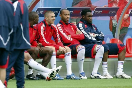 هنري وبنزيما