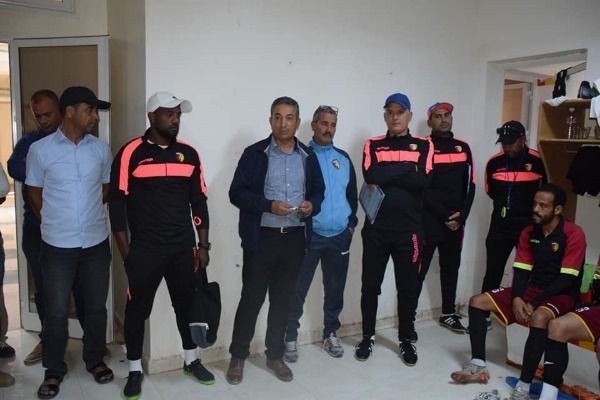 أول لقاء بين القيزاني واللاعبين