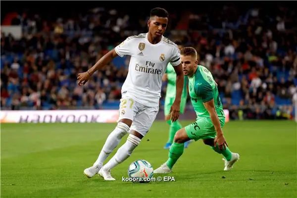 ?i=epa%2fsoccer%2f2019-10%2f2019-10-30%2f2019-10-30-07960815_epa