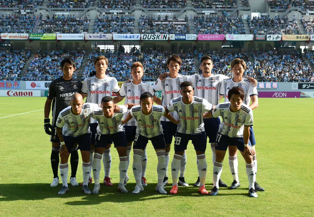 يوكوهاما إف مارينوس