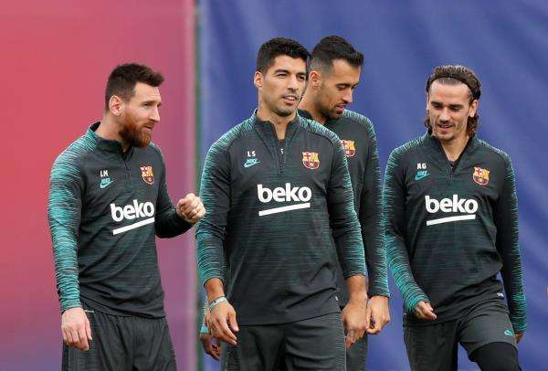 ميسي وسواريز وجريزمان