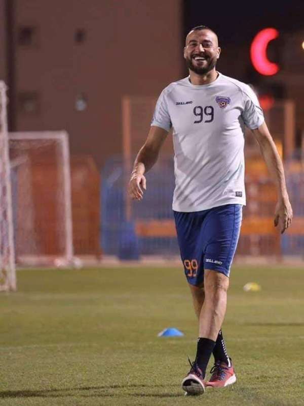 شفيع خلال مشاركته بتدريب الفيحاء