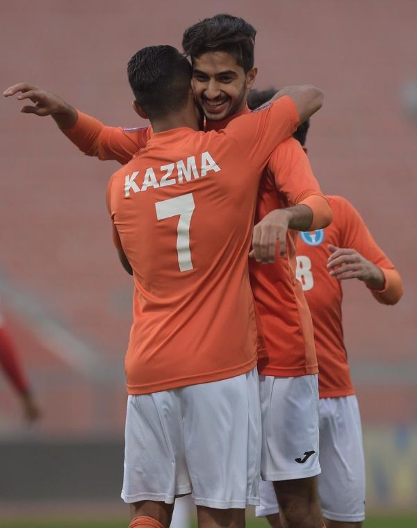 لاعبو كاظمة