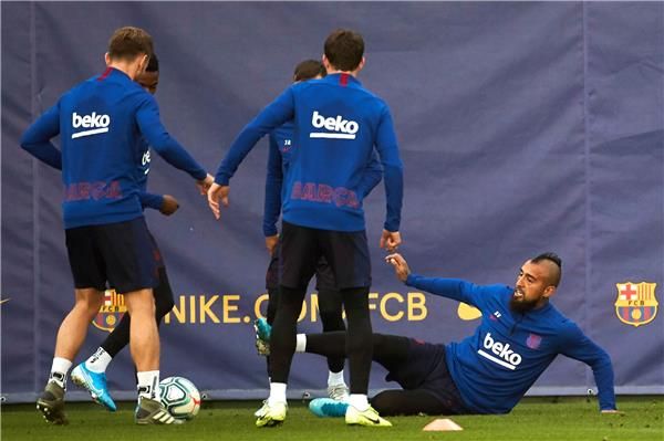 تدريبات برشلونة - أرشيفية