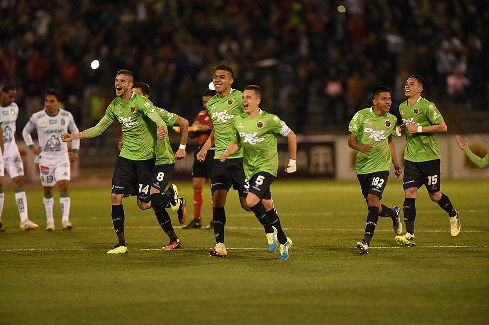 لاعبو خواريز