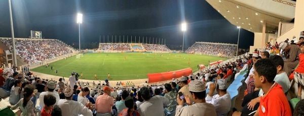 الجماهير العمانية