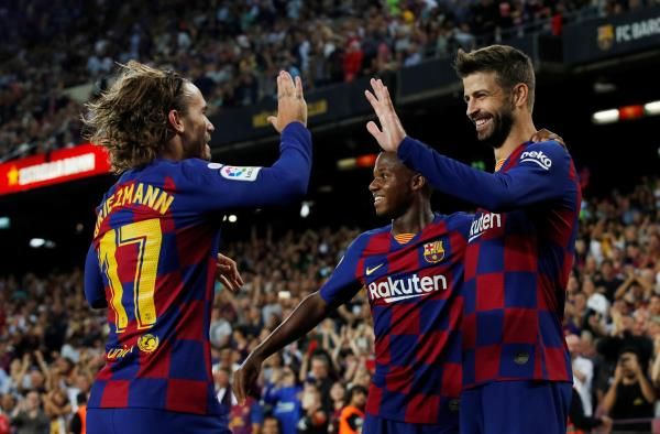لاعبو برشلونة