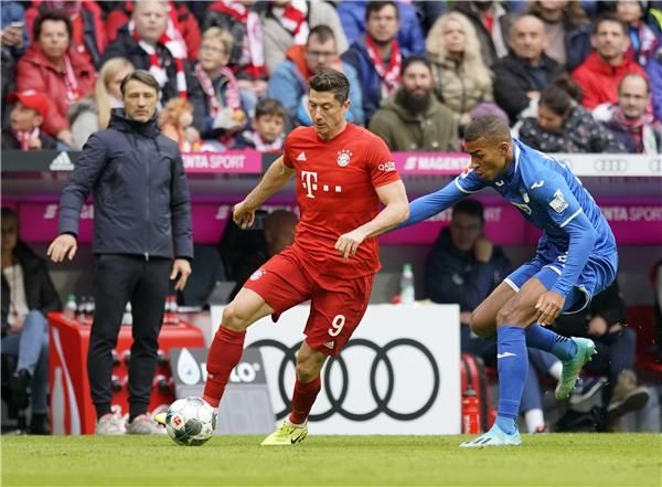 من لقاء الدوري