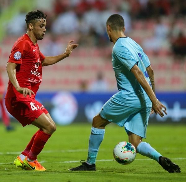 من الدوري الإماراتي