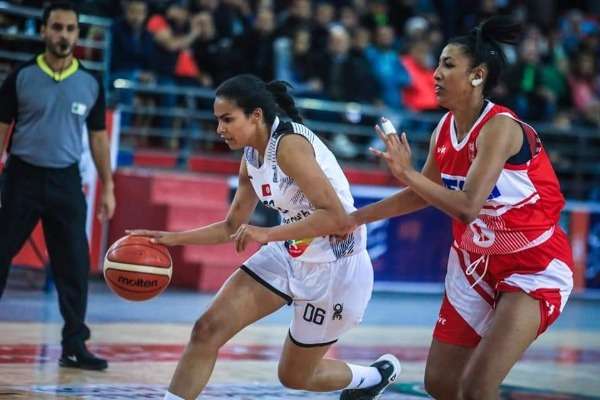 من مباراة الصفاقسي والمكناسي