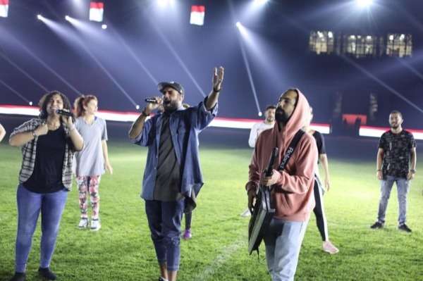 من الاستعدادات للحفل