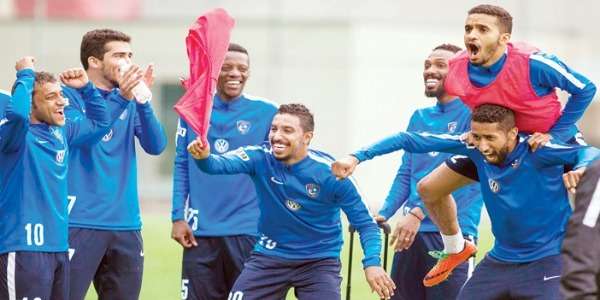 لاعبو الهلال