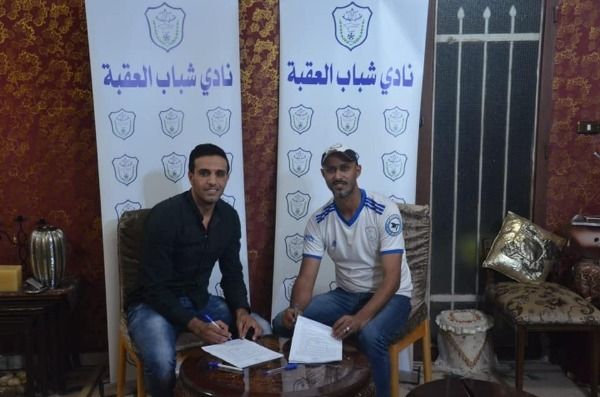 جانب من توقيع حماد