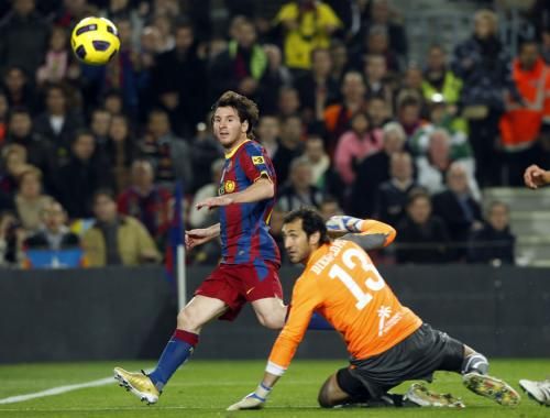 2010-11-13t224226z_01_bar110_rtridsp_3_soccer-spain_reuters