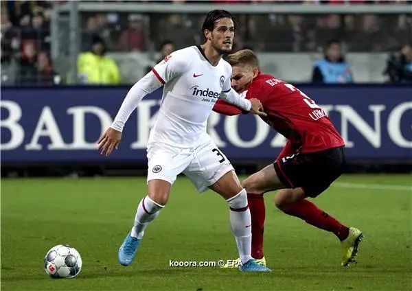 ?i=epa%2fsoccer%2f2019-11%2f2019-11-10%2f2019-11-10-07986566_epa