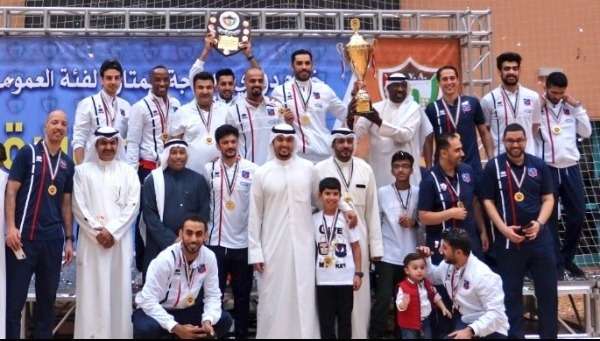 فريق الكويت