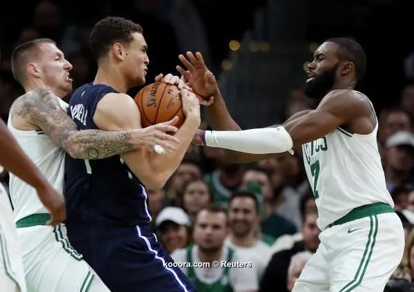 ?i=reuters%2f2019-11-12%2f2019-11-12t034739z_1030922144_nocid_rtrmadp_3_nba-dallas-mavericks-at-boston-celtics_reuters