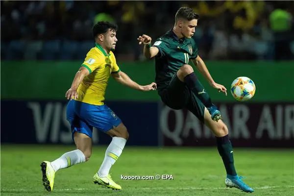?i=epa%2fsoccer%2f2019-11%2f2019-11-12%2f2019-11-12-07989650_epa