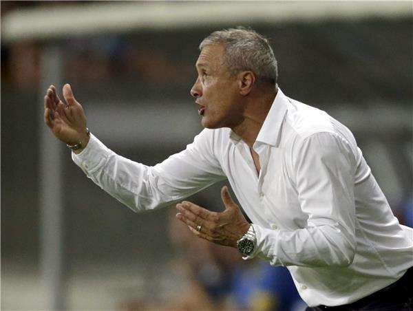 برنارد كازوني