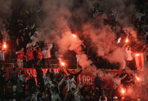 2010-09-29t014607z_01_mnt04_rtridsp_3_soccer-latam_reuters