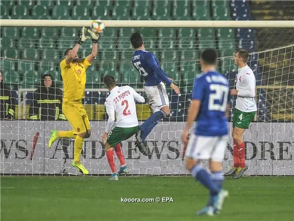 ?i=epa%2fsoccer%2f2019-11%2f2019-11-14%2f2019-11-14-07996602_epa