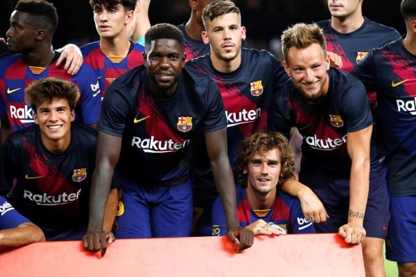 لاعبو برشلونة