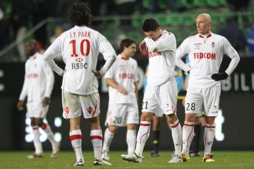 2010-12-04t203920z_01_sma213_rtridsp_3_soccer-france_reuters
