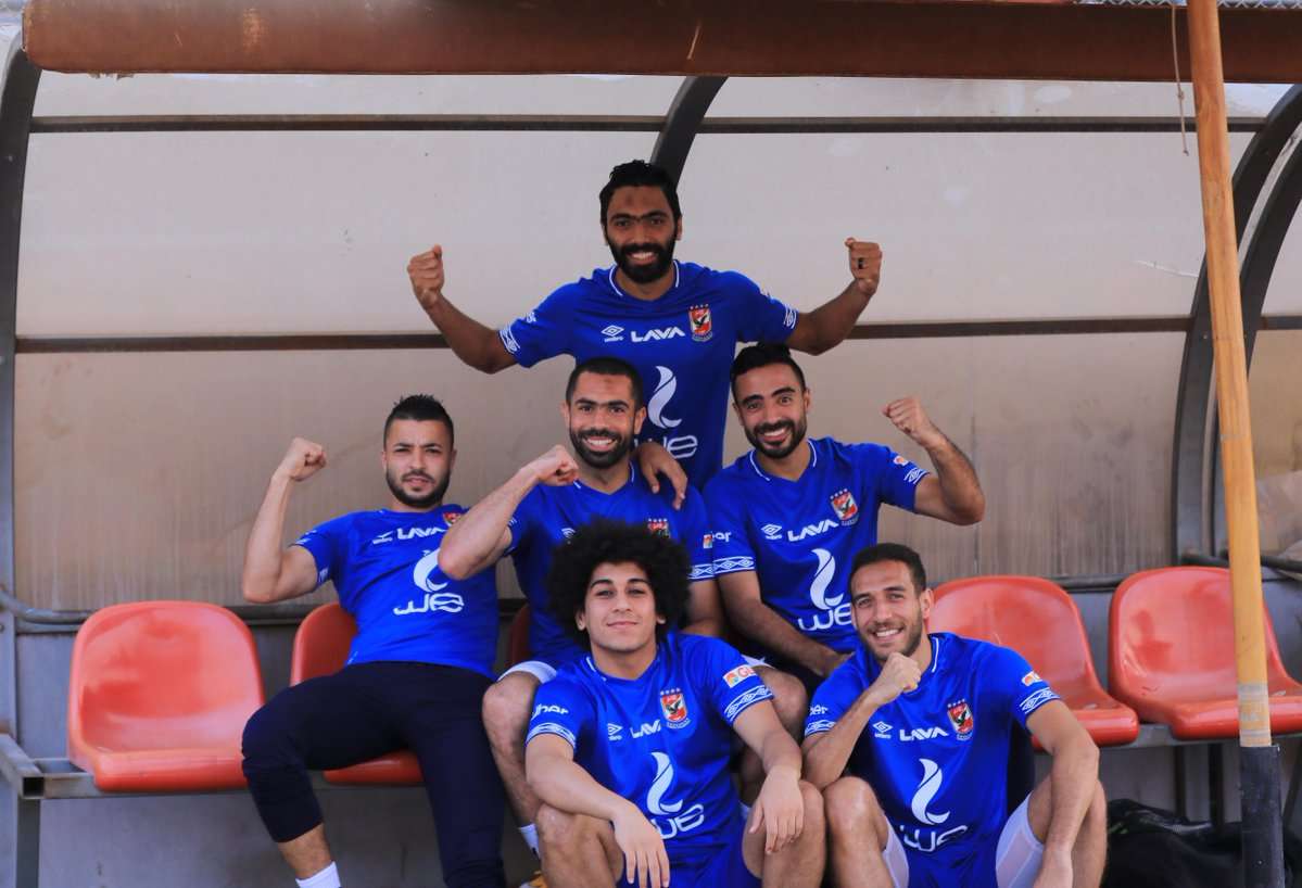 لاعبو الأهلي