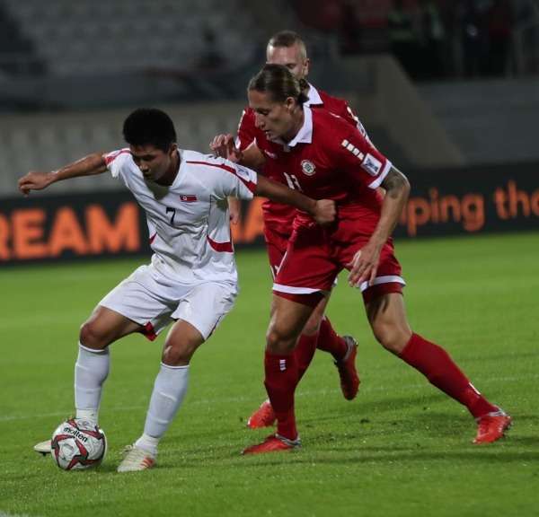 من مباراة سابقة بين المنتخبين