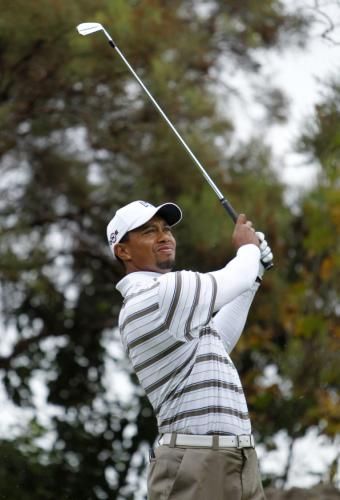 2010-12-04t234433z_01_dlm39_rtridsp_3_golf_reuters