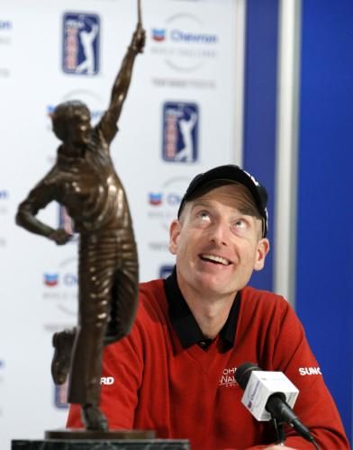 2010-12-05t005126z_01_dlm48_rtridsp_3_golf_reuters