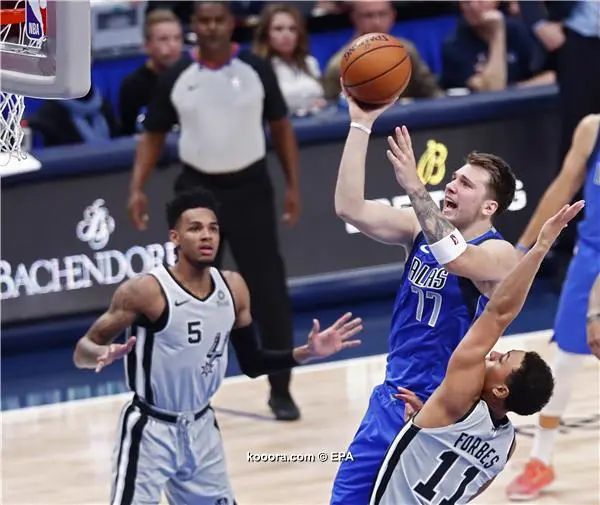 ?i=epa%2fbasketball%2f2019-11%2f2019-11-19-08007314_epa
