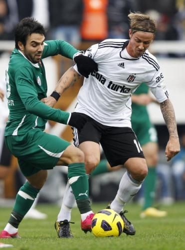 2010-12-05t161817z_01_ist03_rtridsp_3_soccer-turkey_reuters