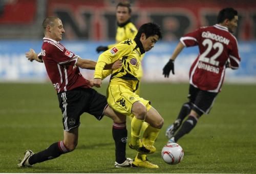 2010-12-05t171546z_01_kai06_rtridsp_3_soccer-germany_reuters