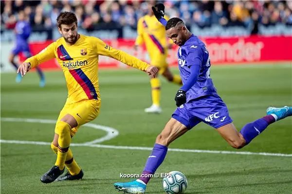 ?i=epa%2fsoccer%2f2019-11%2f2019-11-23%2f2019-11-23-08019439_epa