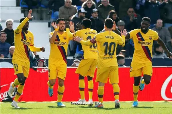 ?i=epa%2fsoccer%2f2019-11%2f2019-11-23%2f2019-11-23-08019463_epa